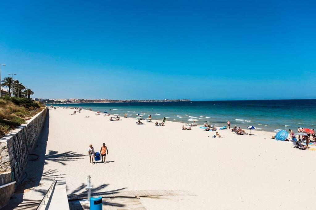 Spacious 2 Bedroom W/ Own Pool 5 Minutes Walk To Beach Campoamor Ngoại thất bức ảnh